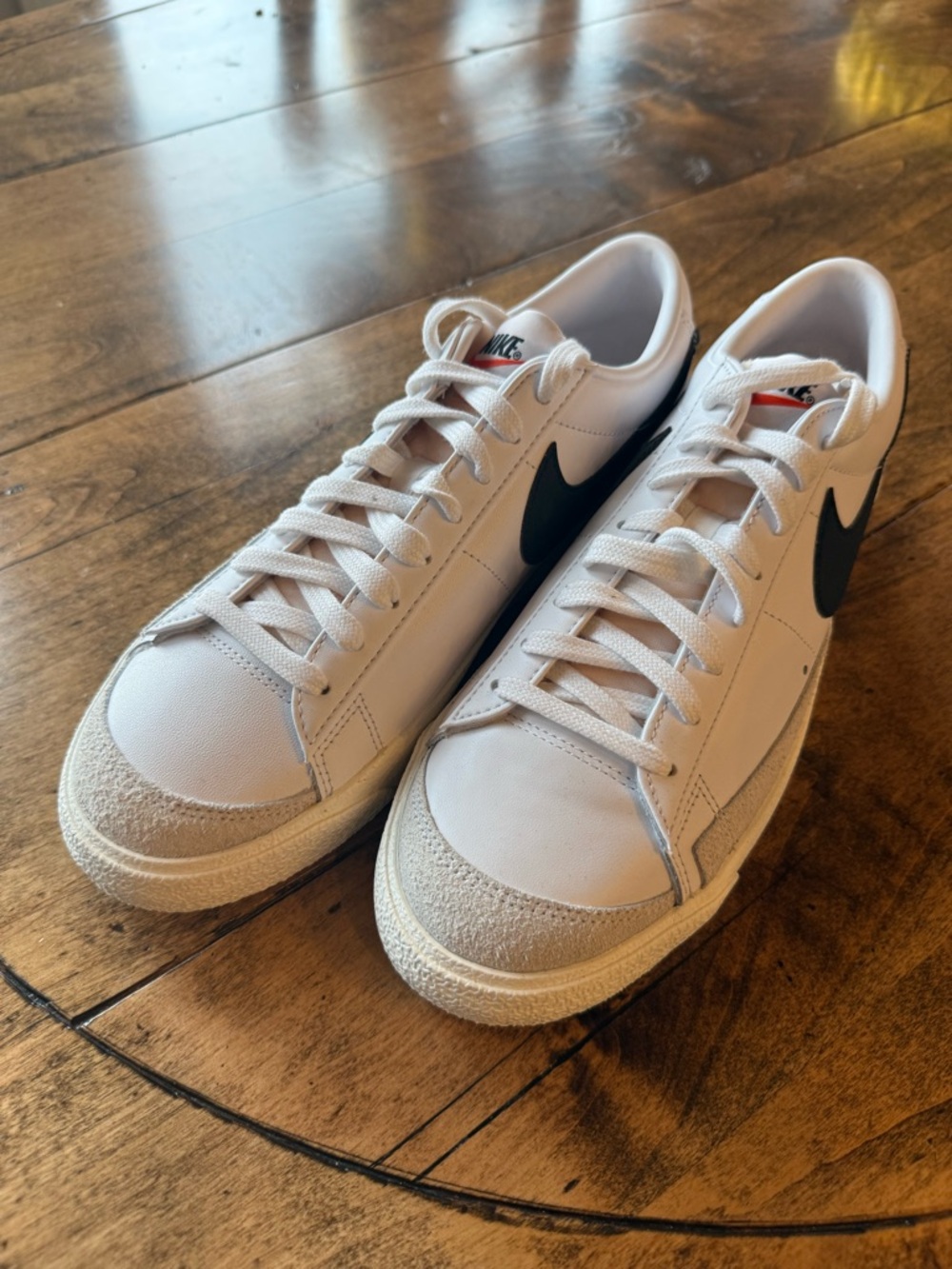Nike Blazer ‘77 Vintage  Leather Low-Top Sneakers in White with Black Swoosh
